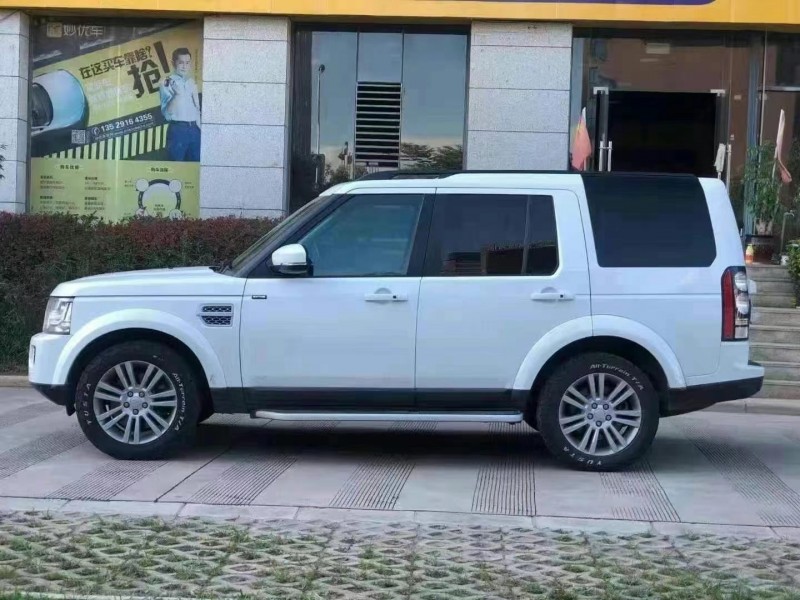 成都15年路虎发现47