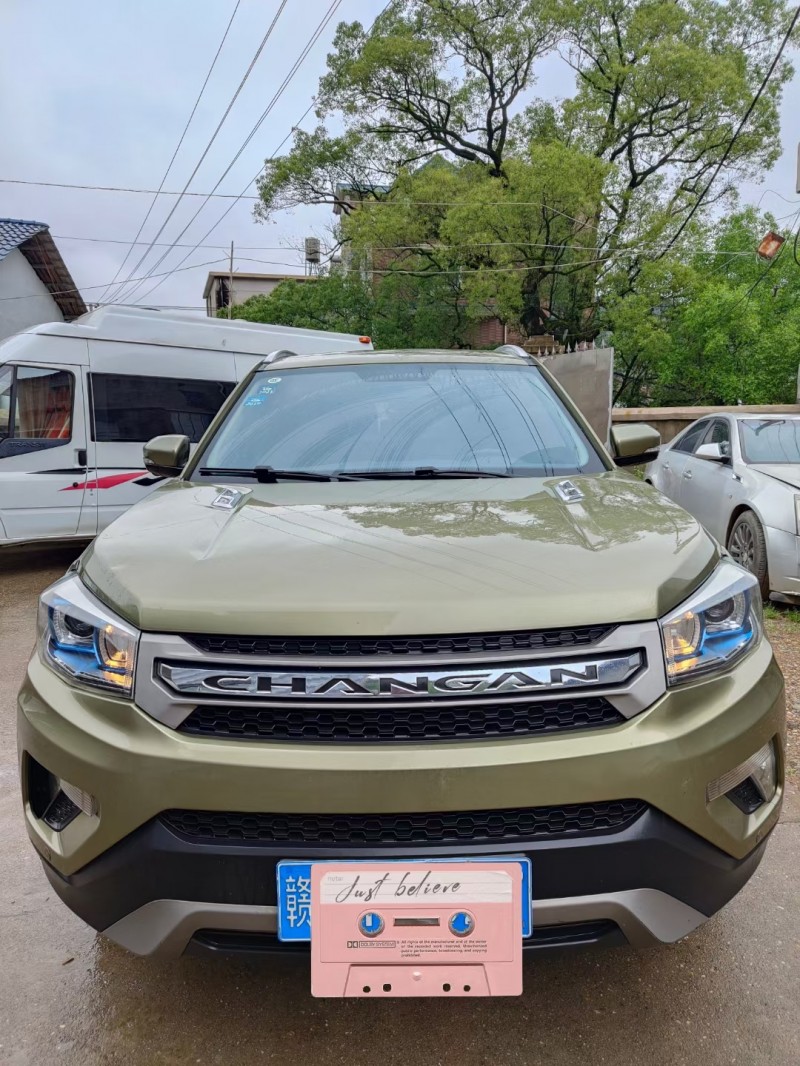 景德鎮17年長安汽車CS751