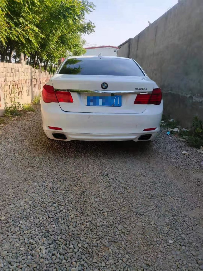 保定11年宝马7系7