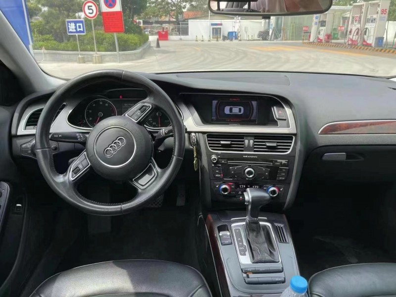 青岛15年奥迪A4L2