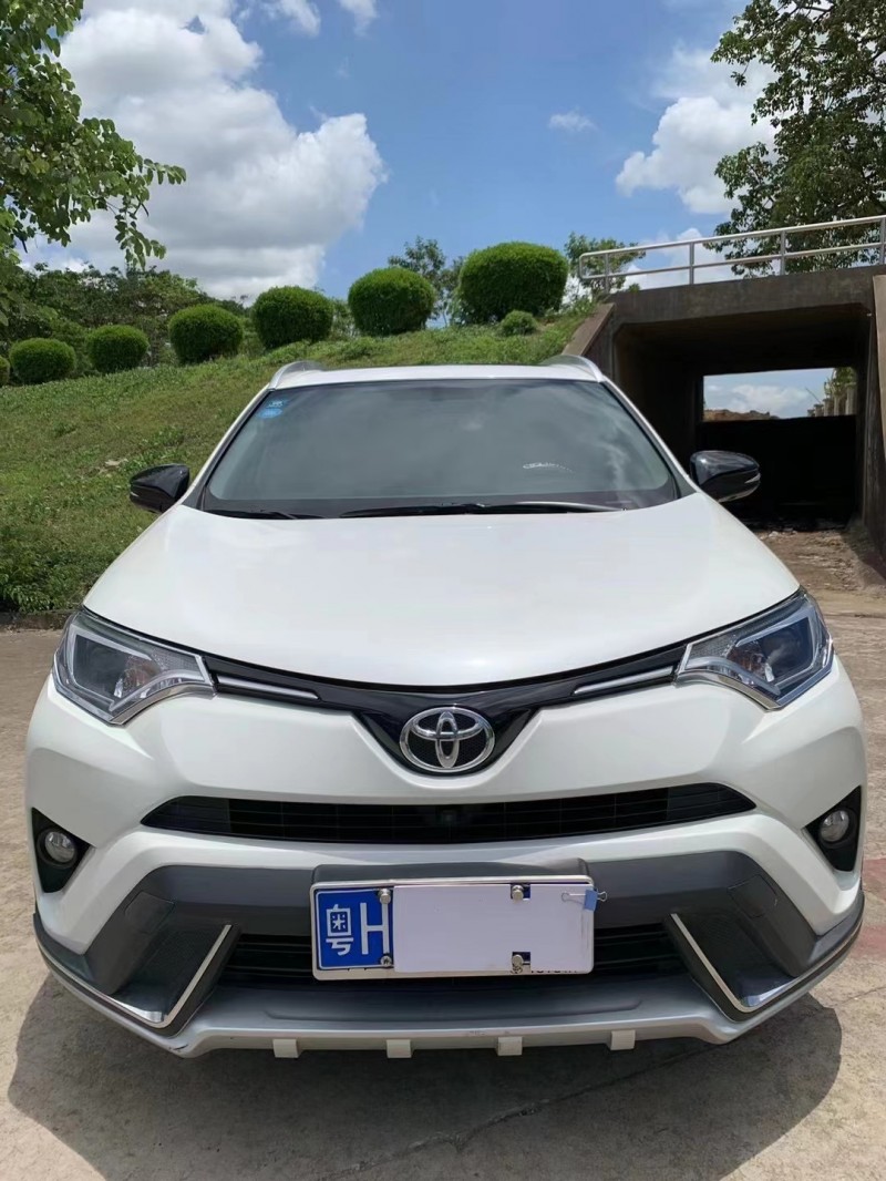 江门18年丰田RAV4荣放1
