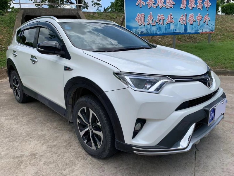 江门18年丰田RAV4荣放3
