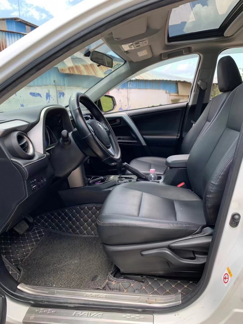 江门18年丰田RAV4荣放4