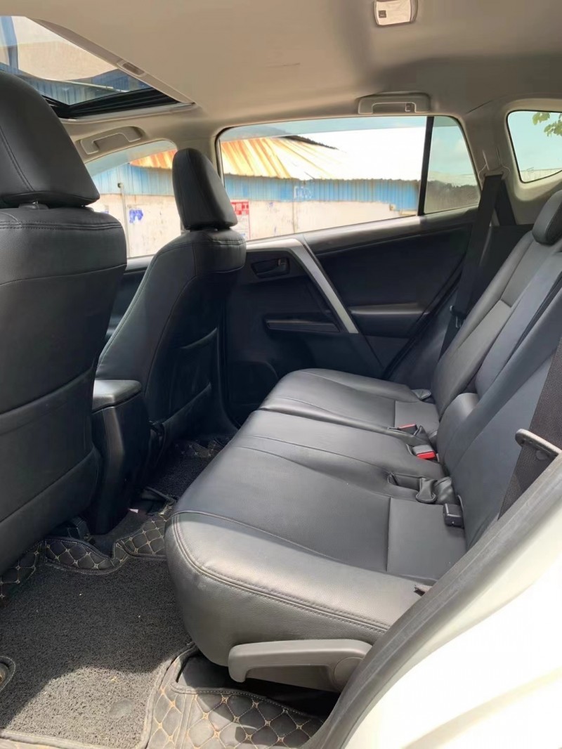江门18年丰田RAV4荣放6