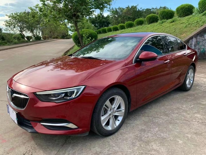 江门17年别克君威2