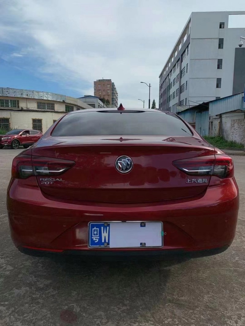 江门17年别克君威8