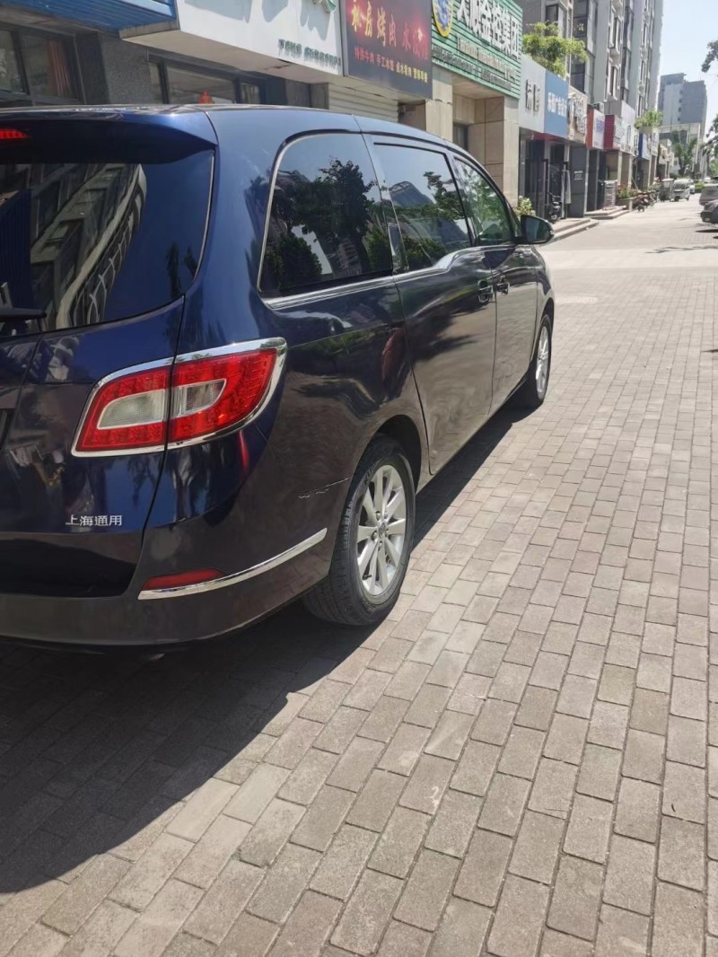 枣庄11年别克GL86