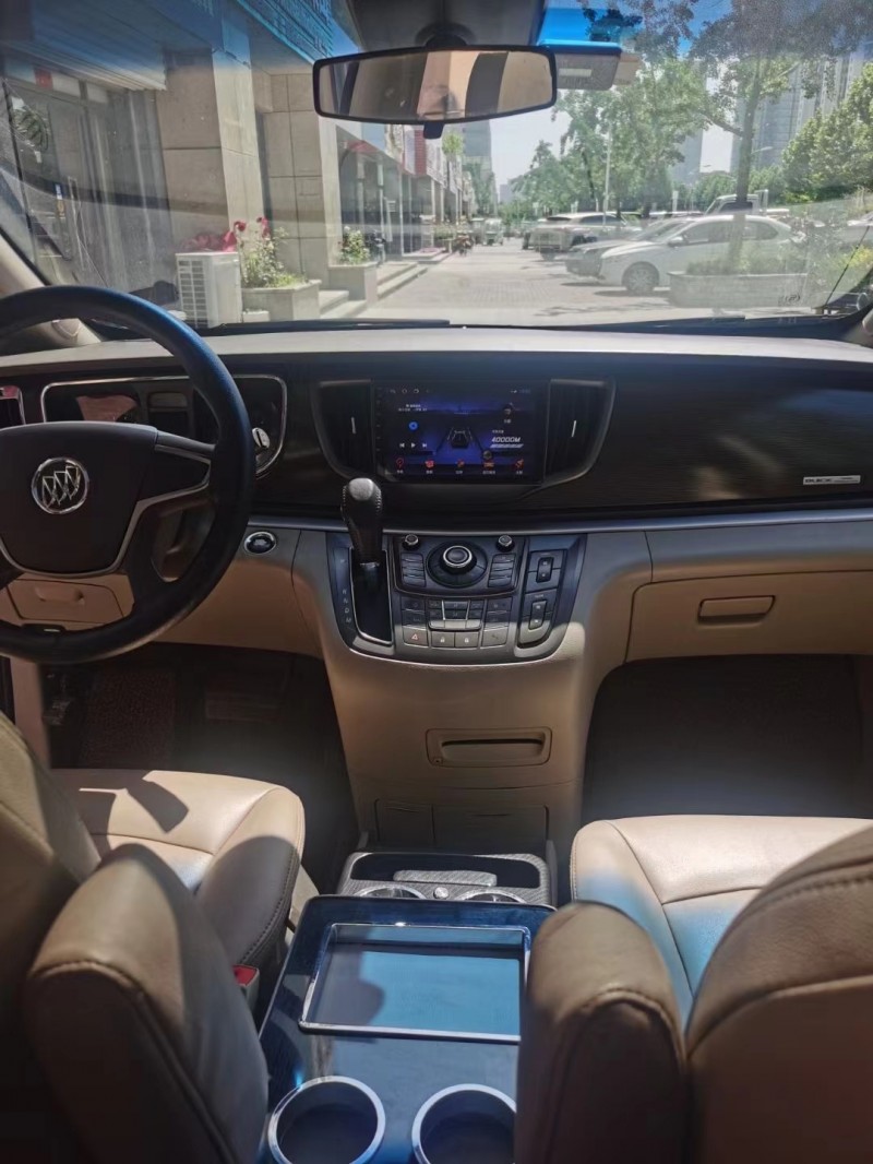 枣庄11年别克GL81