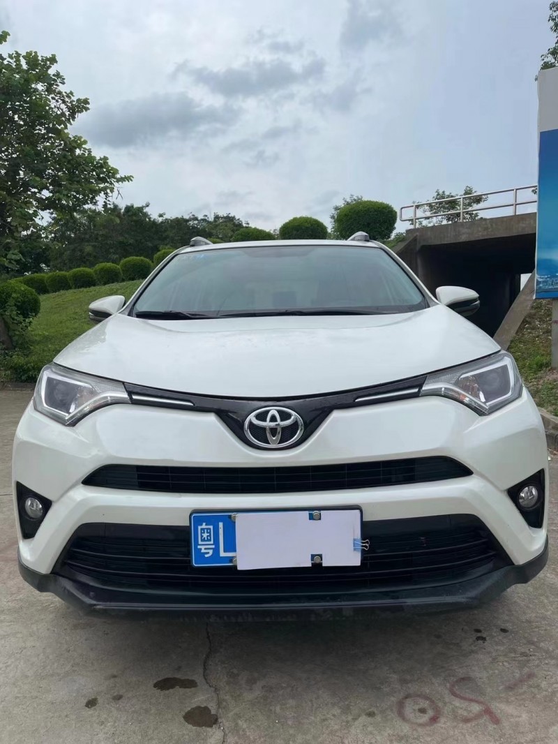 江门19年丰田RAV4荣放6