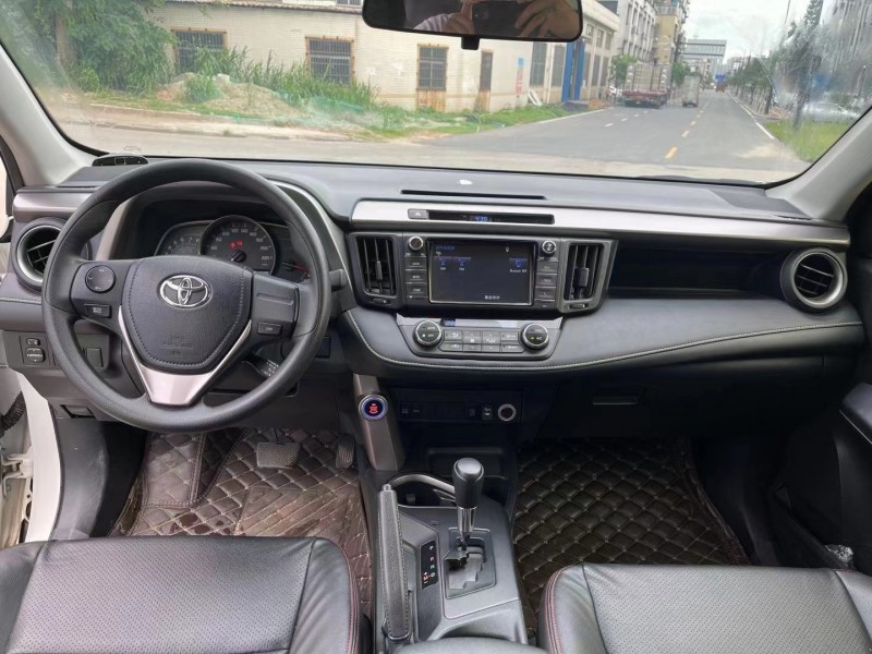江门19年丰田RAV4荣放2