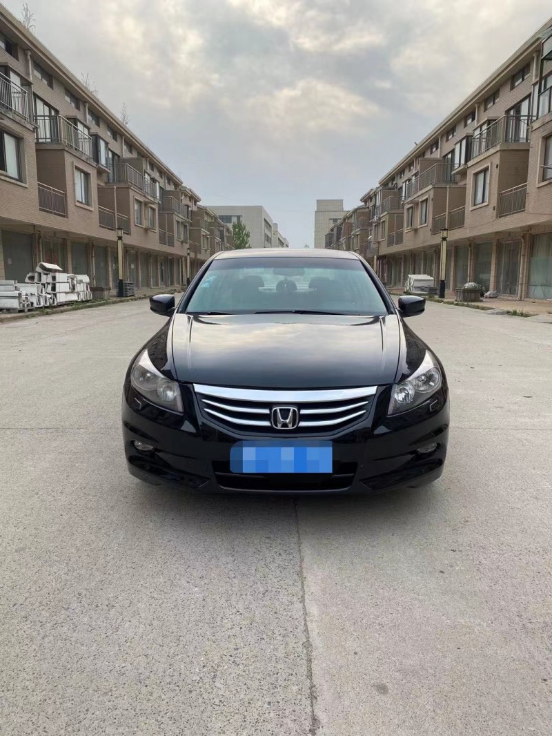 徐州12年本田雅阁1