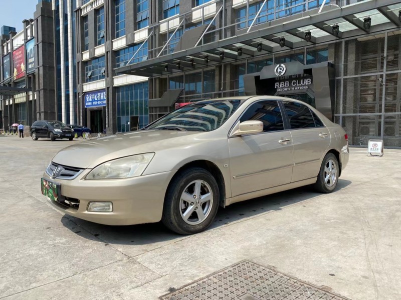 东莞04年本田雅阁3