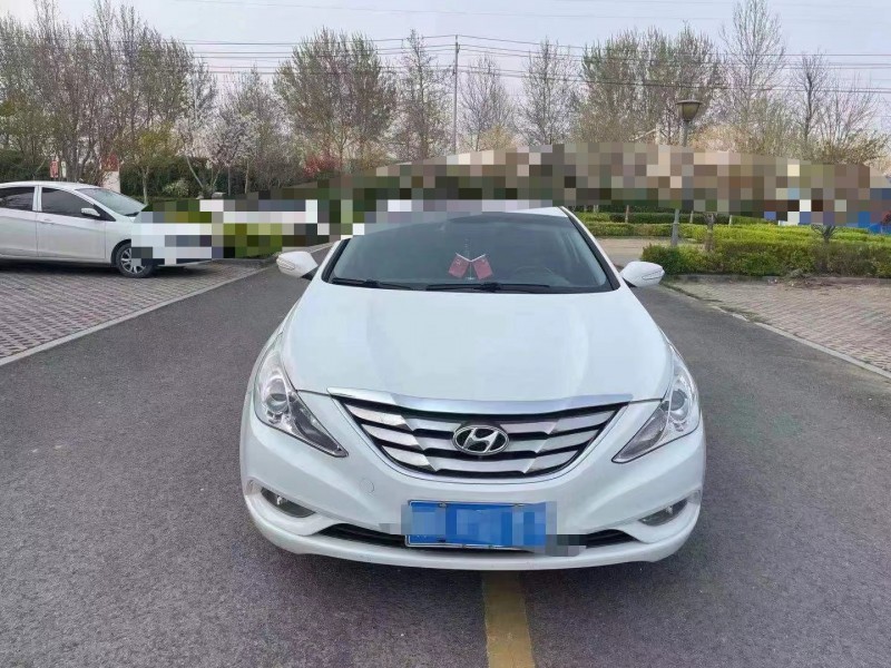 潍坊12年现代索纳塔八1