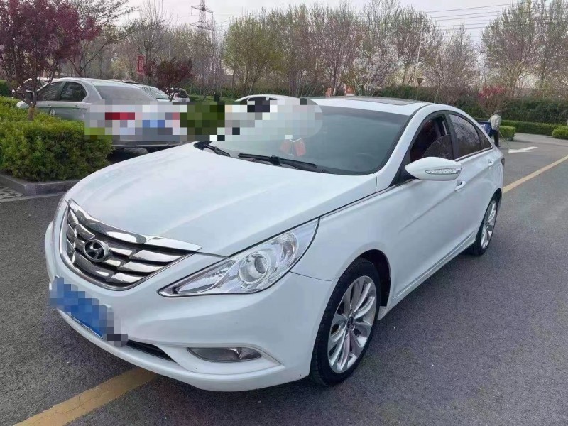 潍坊12年现代索纳塔八2