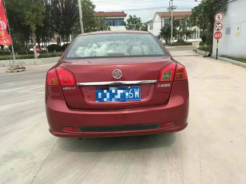 徐州12年别克凯越4