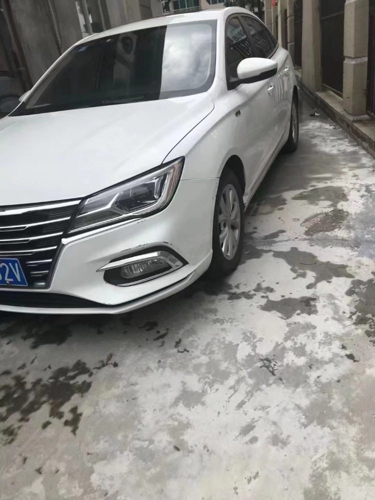寧波19年榮威Ei52