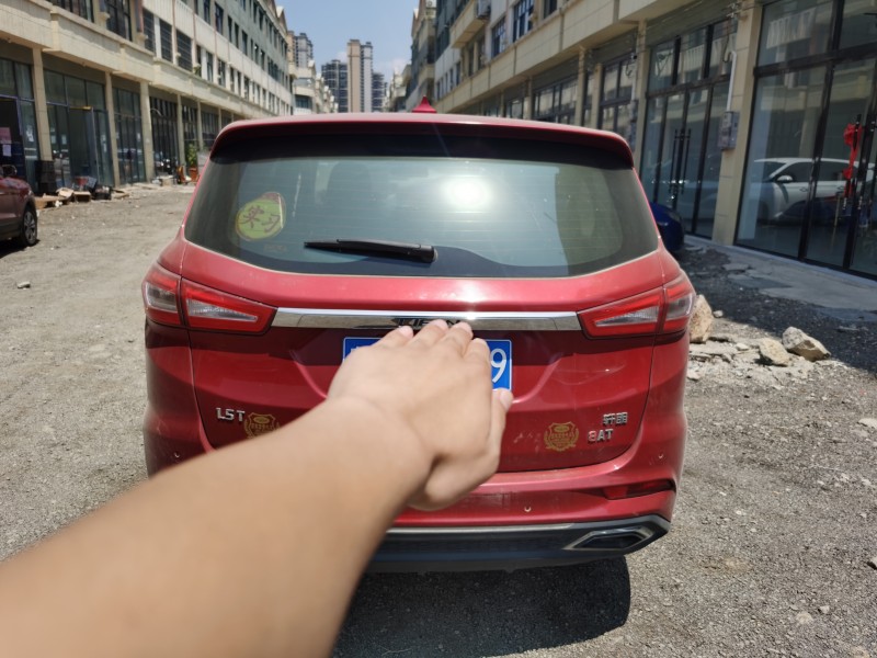 黔西南19年力帆汽車軒朗4