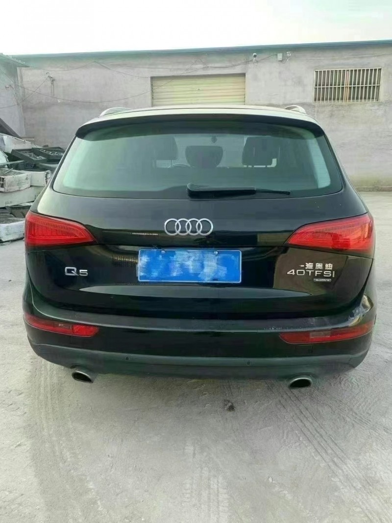 泰安14年奧迪Q59