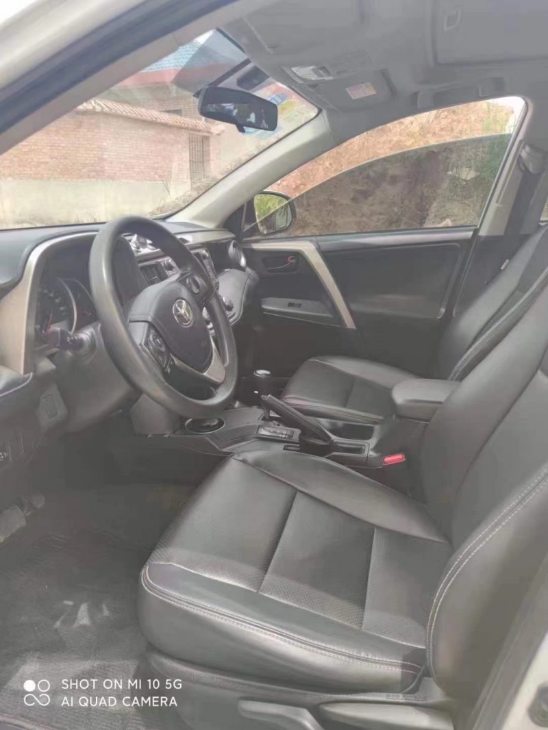 寶雞16年豐田RAV4榮放5