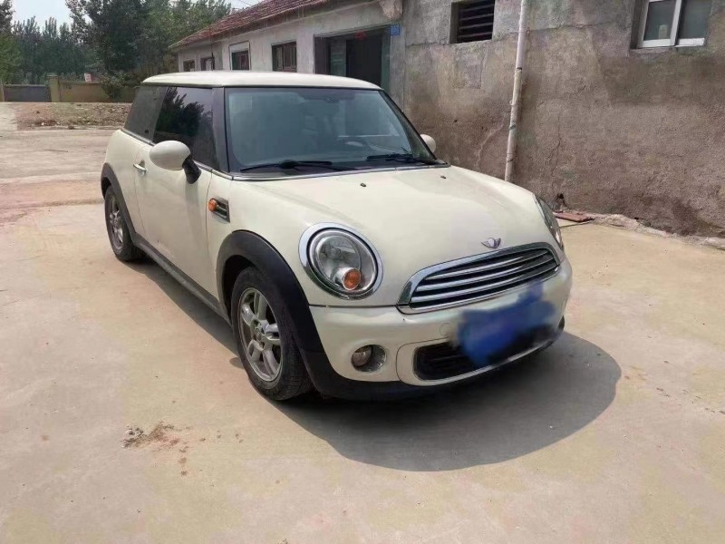 泰安12年寶馬MINI3