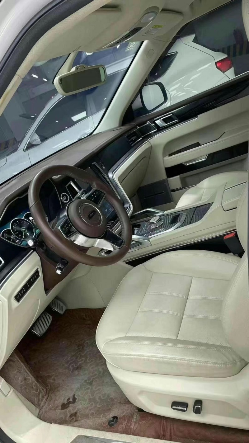 成都17年众泰T7004