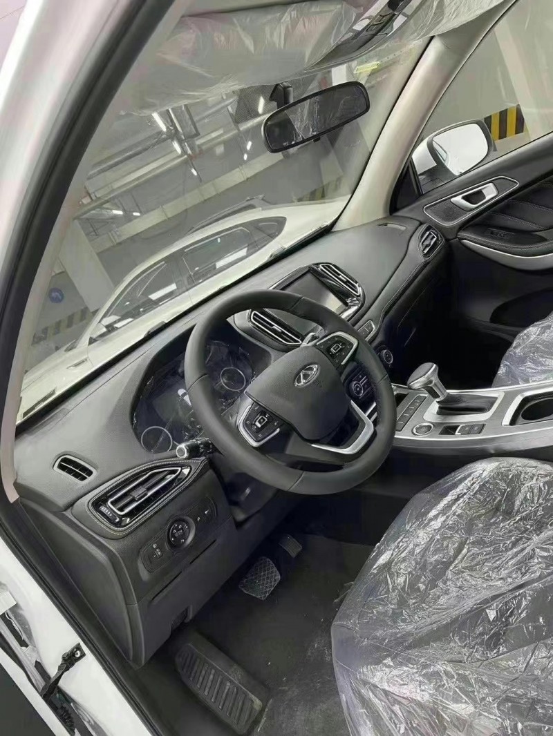 成都17年奇瑞瑞虎74