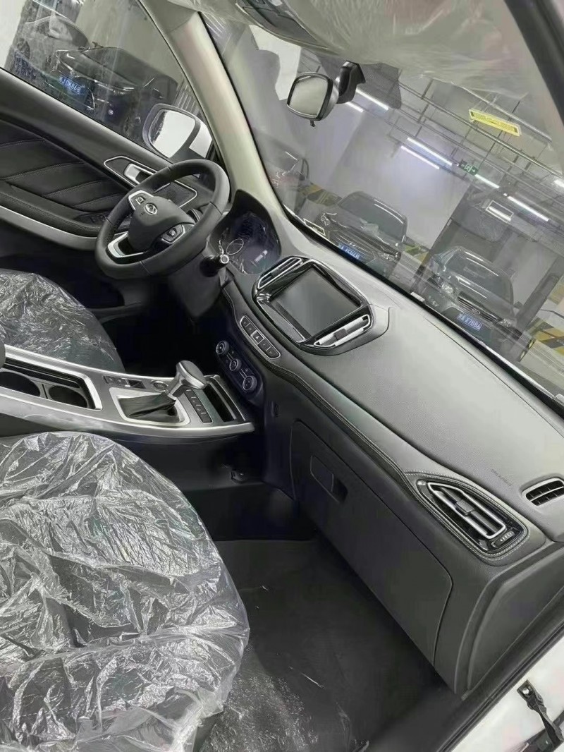 成都17年奇瑞瑞虎76