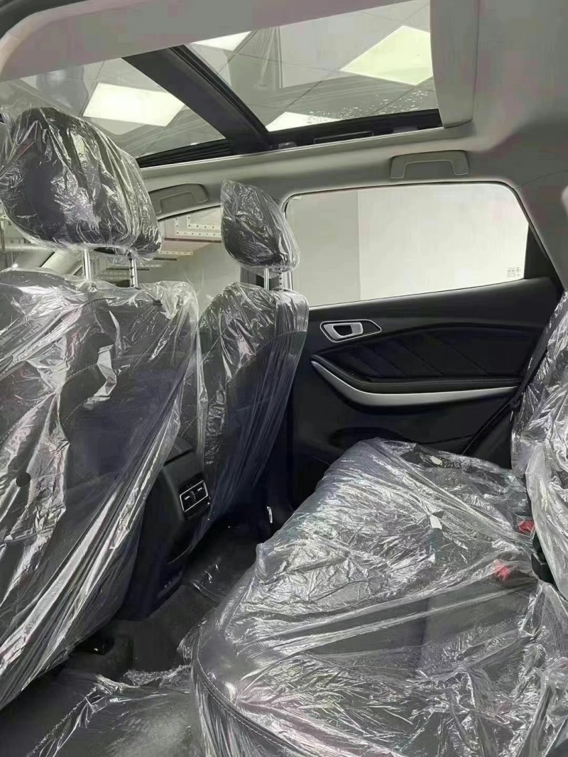 成都17年奇瑞瑞虎77