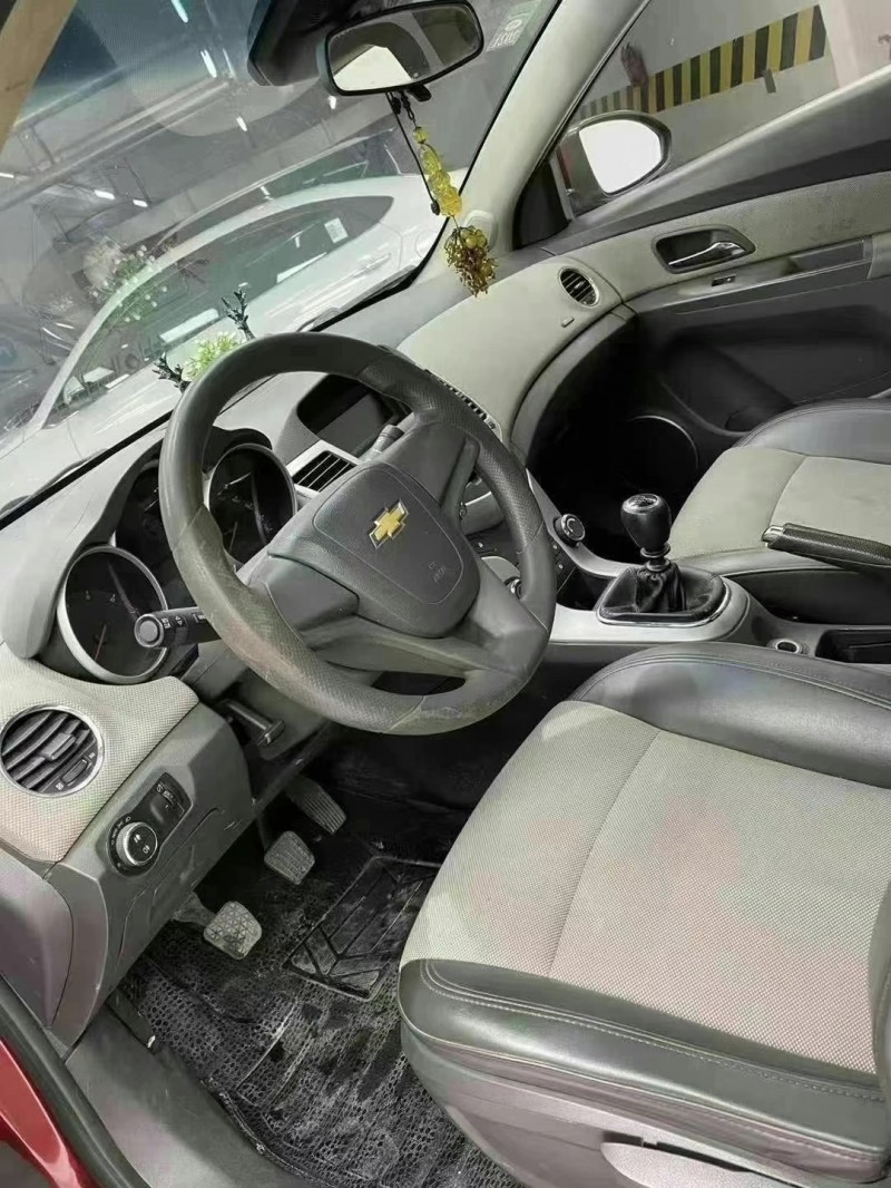 成都14年雪佛兰科鲁兹4