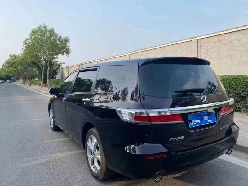 济宁13年本田奥德赛8