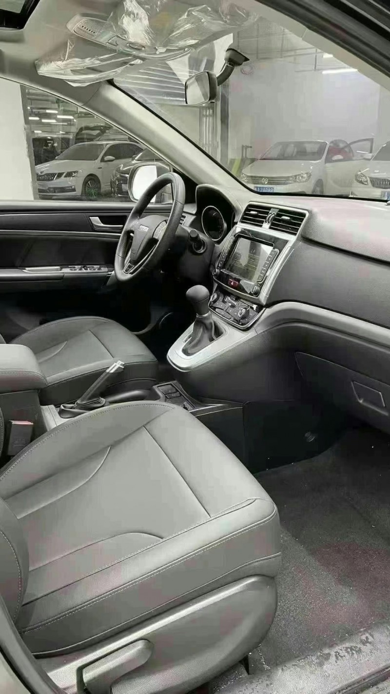 成都21年哈弗M66