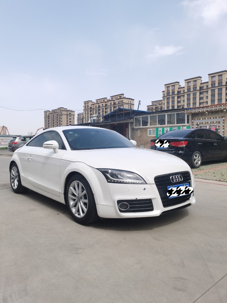 青岛13年奥迪TT8