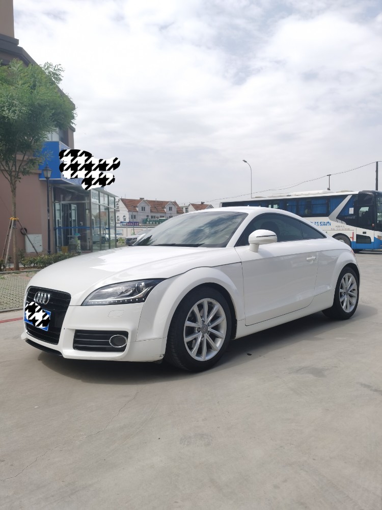 青岛13年奥迪TT7