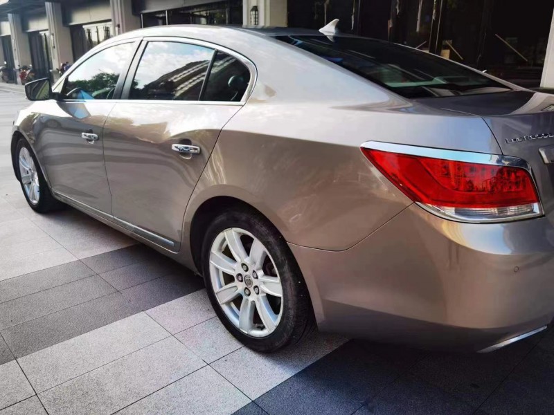 邵阳10年别克君越8