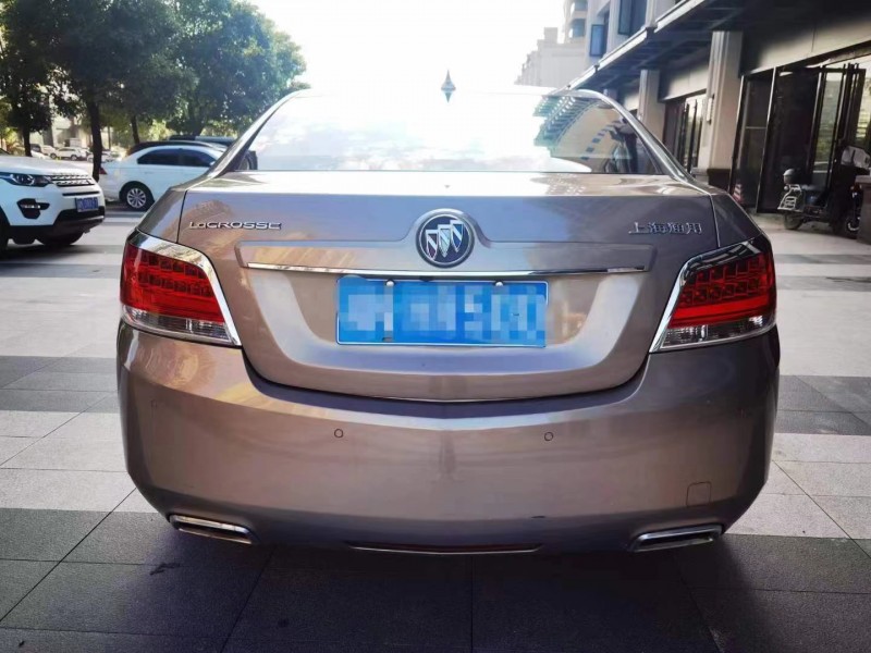 邵阳10年别克君越9