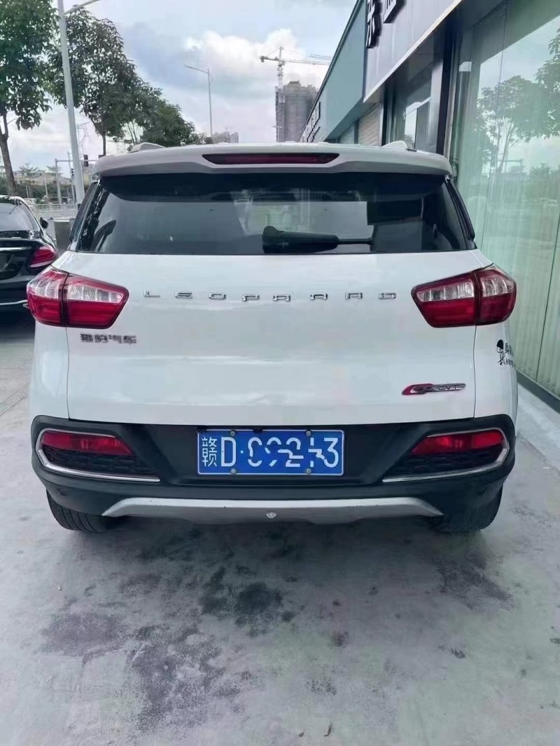 深圳18年獵豹汽車CS96