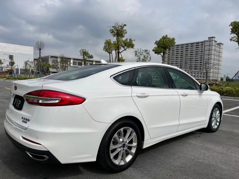 盐城19年福特蒙迪欧9