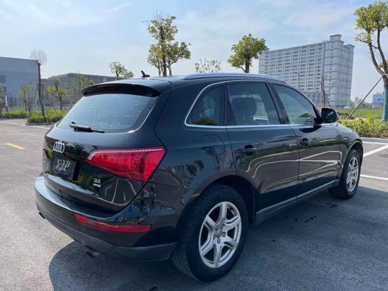 盐城11年奥迪Q55