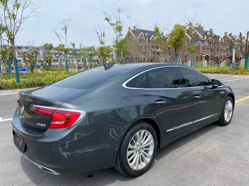 盐城17年别克君越5