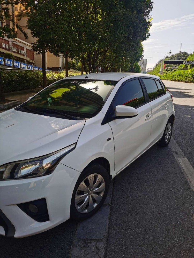 十堰15年豐田YARiS L 致炫4
