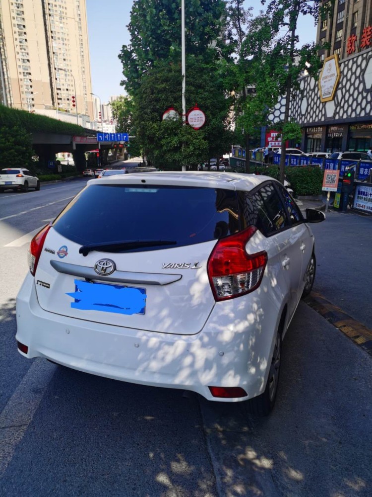 十堰15年豐田YARiS L 致炫1