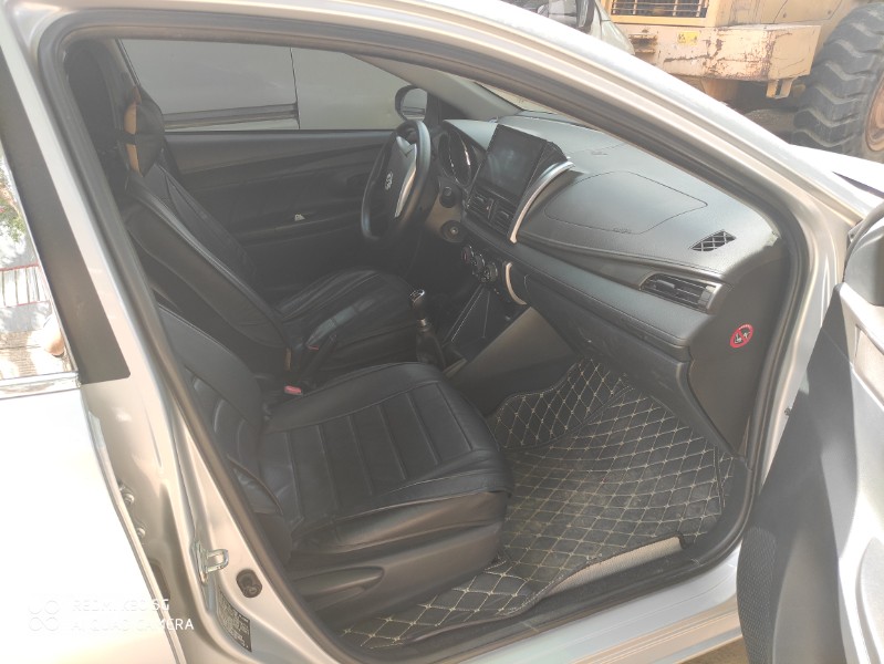 保定15年丰田威驰3