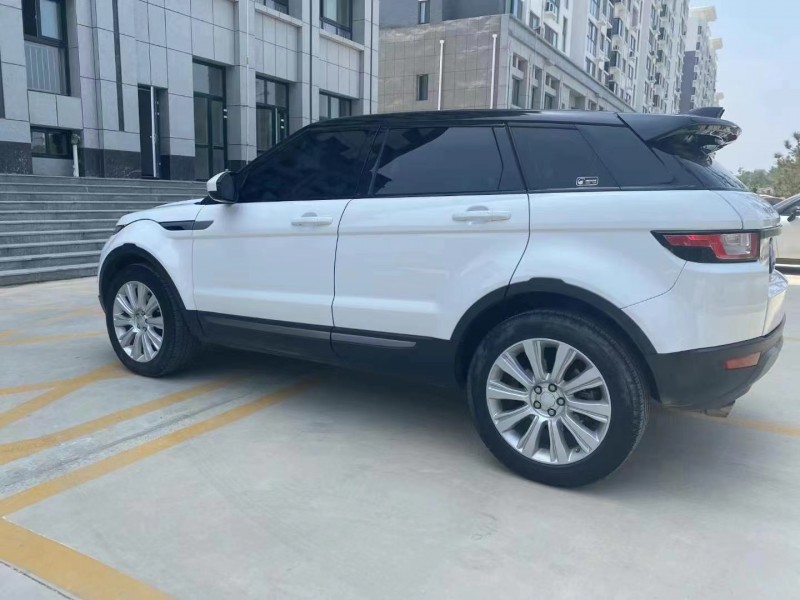 济宁17年路虎极光8