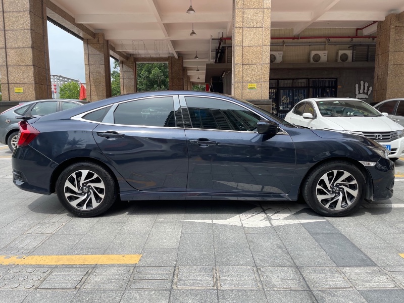 佛山18年本田思域4