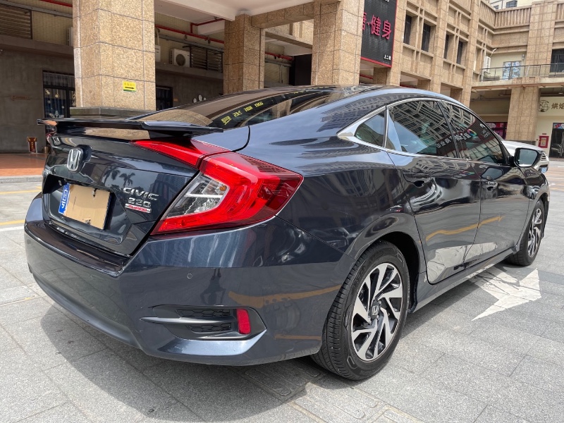 佛山18年本田思域3