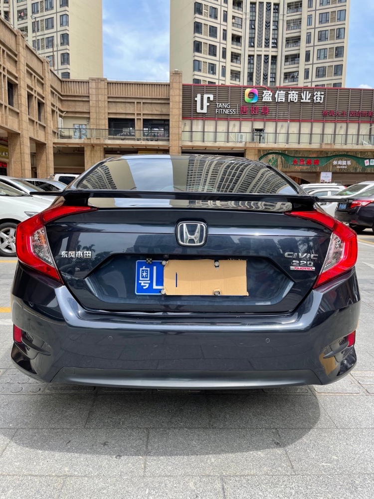 佛山18年本田思域2