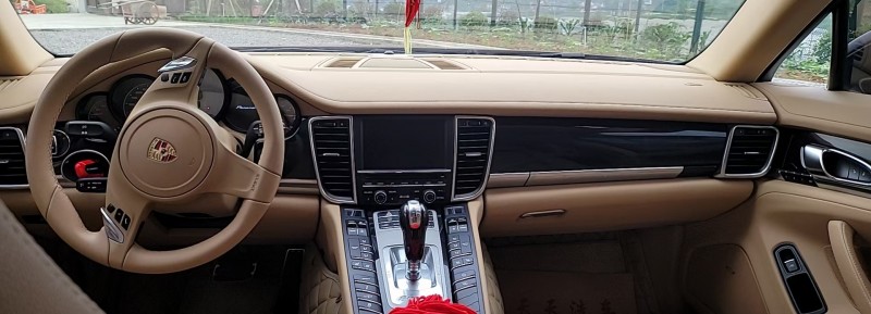 南昌15年保時捷帕拉梅拉2