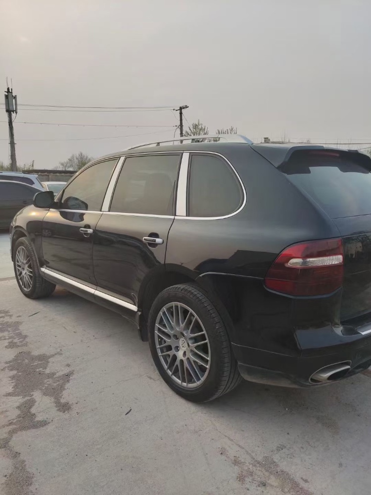 潍坊07年保时捷卡宴3