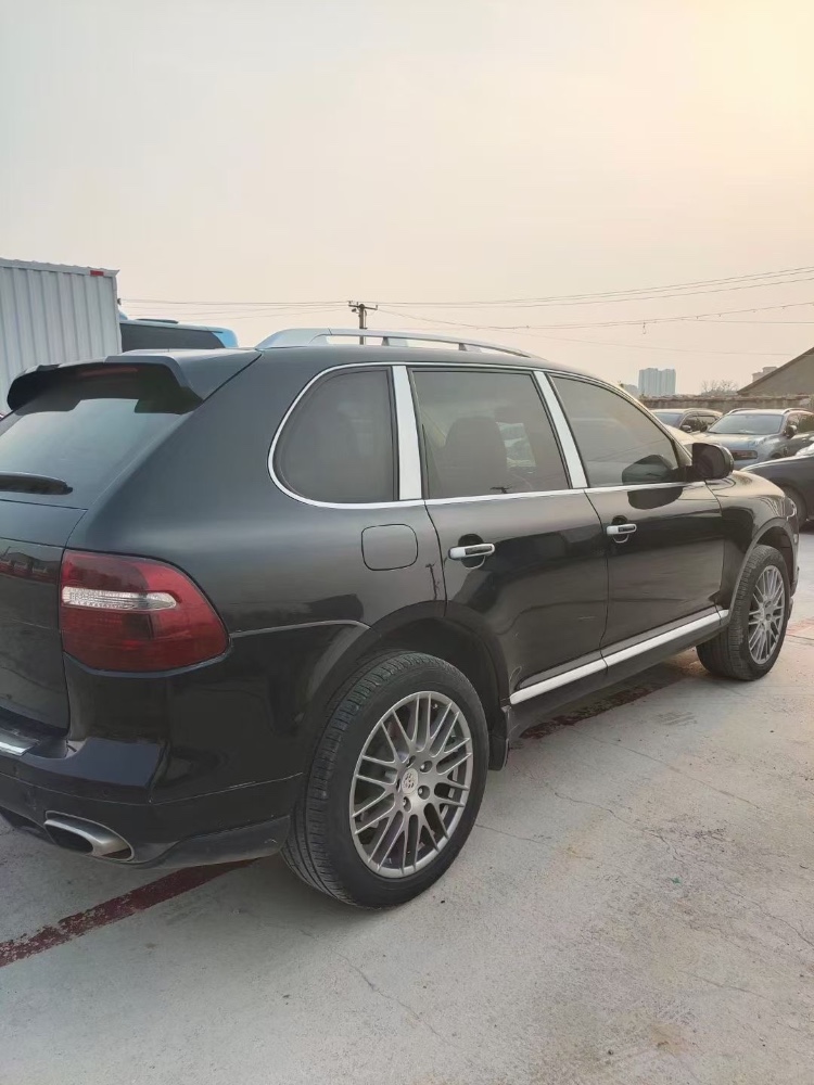 潍坊07年保时捷卡宴2