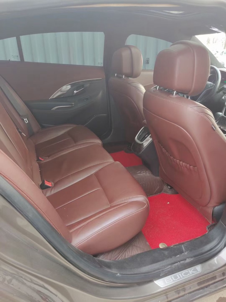 潍坊15年别克君越5